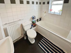 Bathroom - click for photo gallery